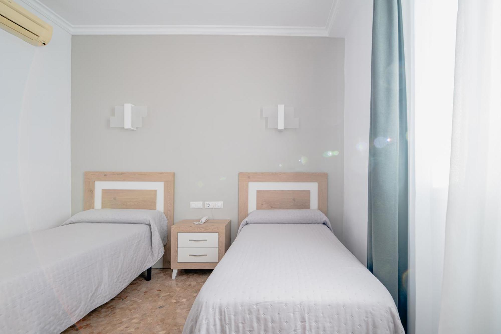 Hotel Chamizo 2*